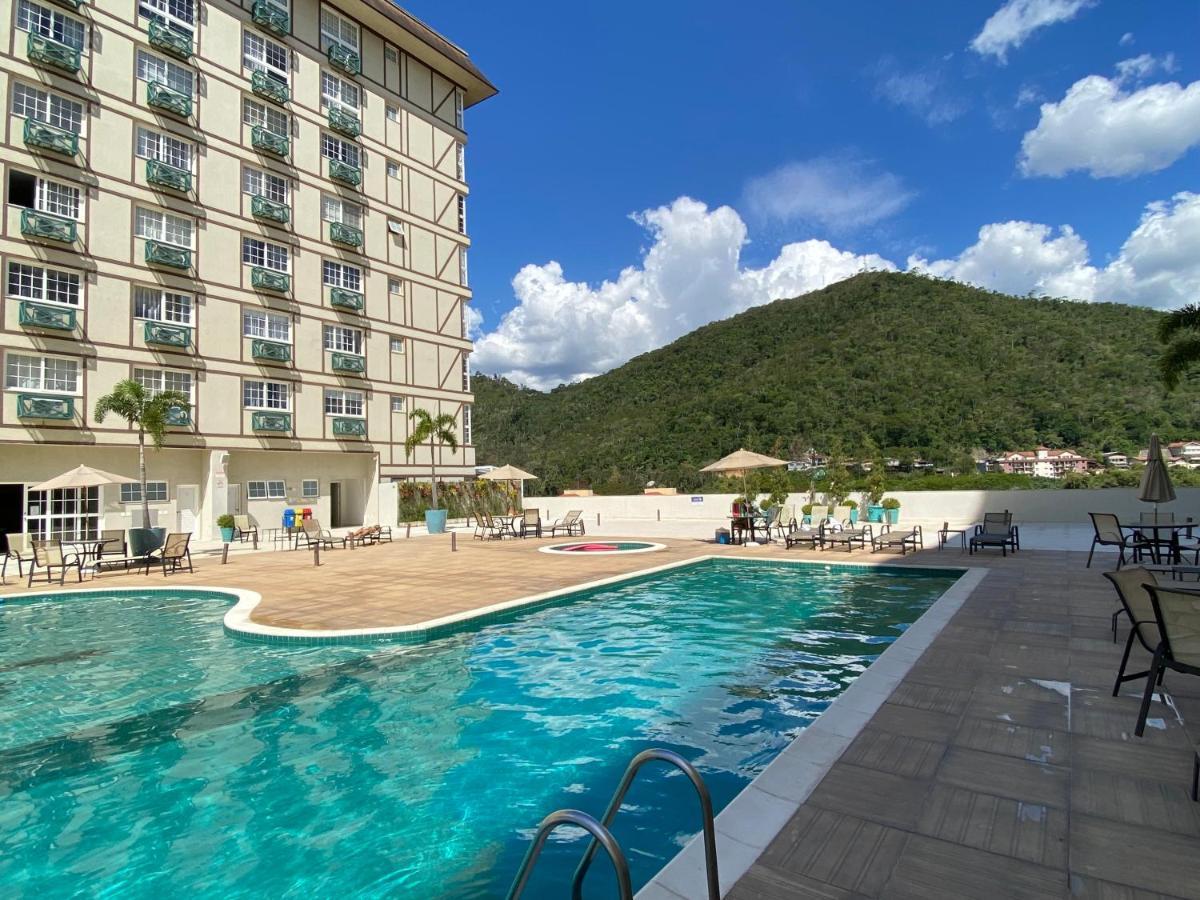 Flat 217 Granja Brasil - Com Piscina Em Itaipava Apartment เปโตรโปลิส ภายนอก รูปภาพ