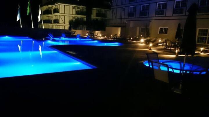 Flat 217 Granja Brasil - Com Piscina Em Itaipava Apartment เปโตรโปลิส ภายนอก รูปภาพ
